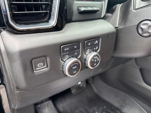 Used 2022 GMC Sierra 1500 Denali Ultimate AWD/4WD image 23