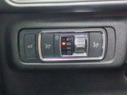 Used 2020 Lincoln Corsair FWD w/ Premium Package image 15