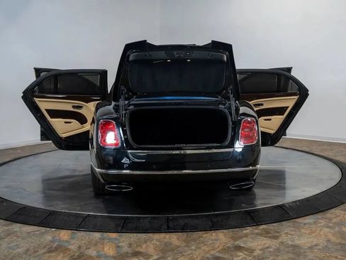 Used 2011 Bentley Mulsanne RWD image 32