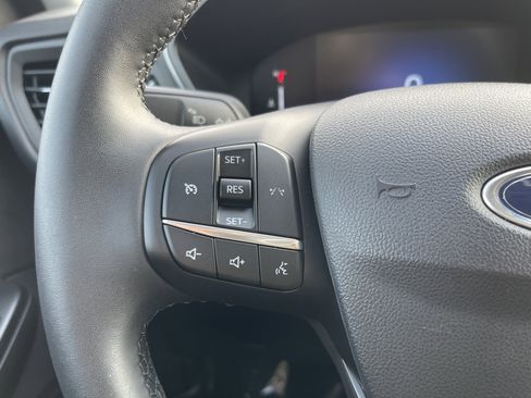 Used 2024 Ford Escape Active image 19