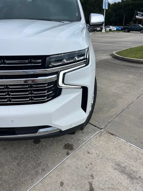 Used 2023 Chevrolet Suburban Premier AWD/4WD image 10