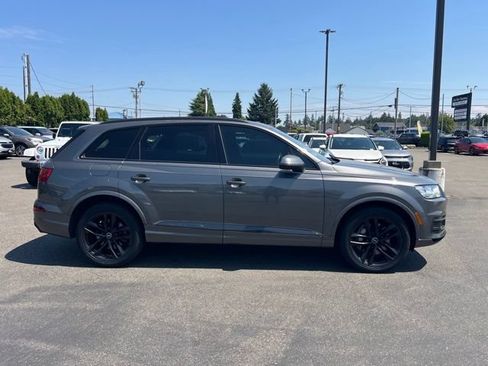Used 2018 Audi Q7 3.0T Prestige w/ Prestige Package AWD/4WD image 4