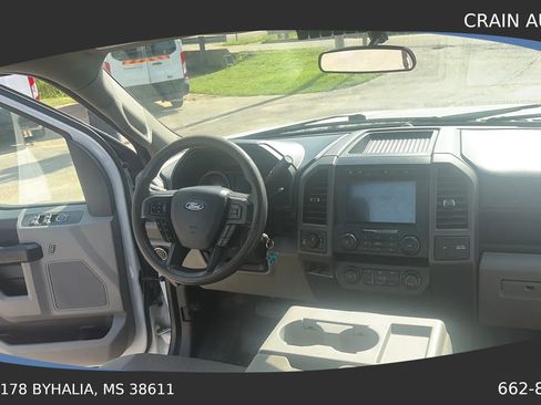 Used 2022 Ford F250 XL w/ Power Equipment Group AWD/4WD image 16