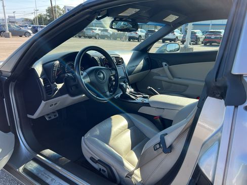 Used 2008 Chevrolet Corvette Coupe w/ Preferred Equipment Group RWD image 9
