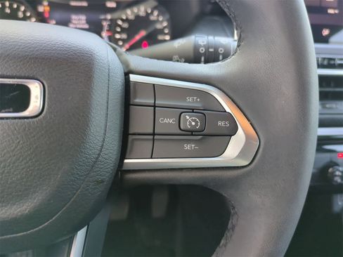 Certified 2022 Jeep Compass Altitude image 24