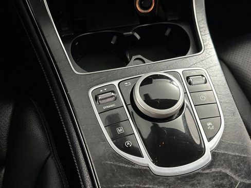 Certified 2019 Mercedes-Benz GLC 300 4MATIC image 36