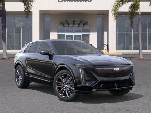 New 2026 Cadillac Lyriq V AWD/4WD image 7