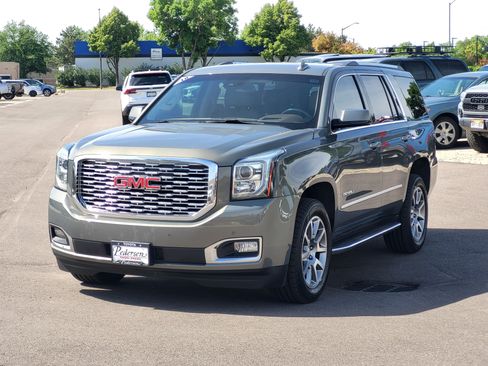 Used 2018 GMC Yukon Denali AWD/4WD image 4