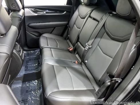 Certified 2022 Cadillac XT5 Premium Luxury AWD/4WD image 12
