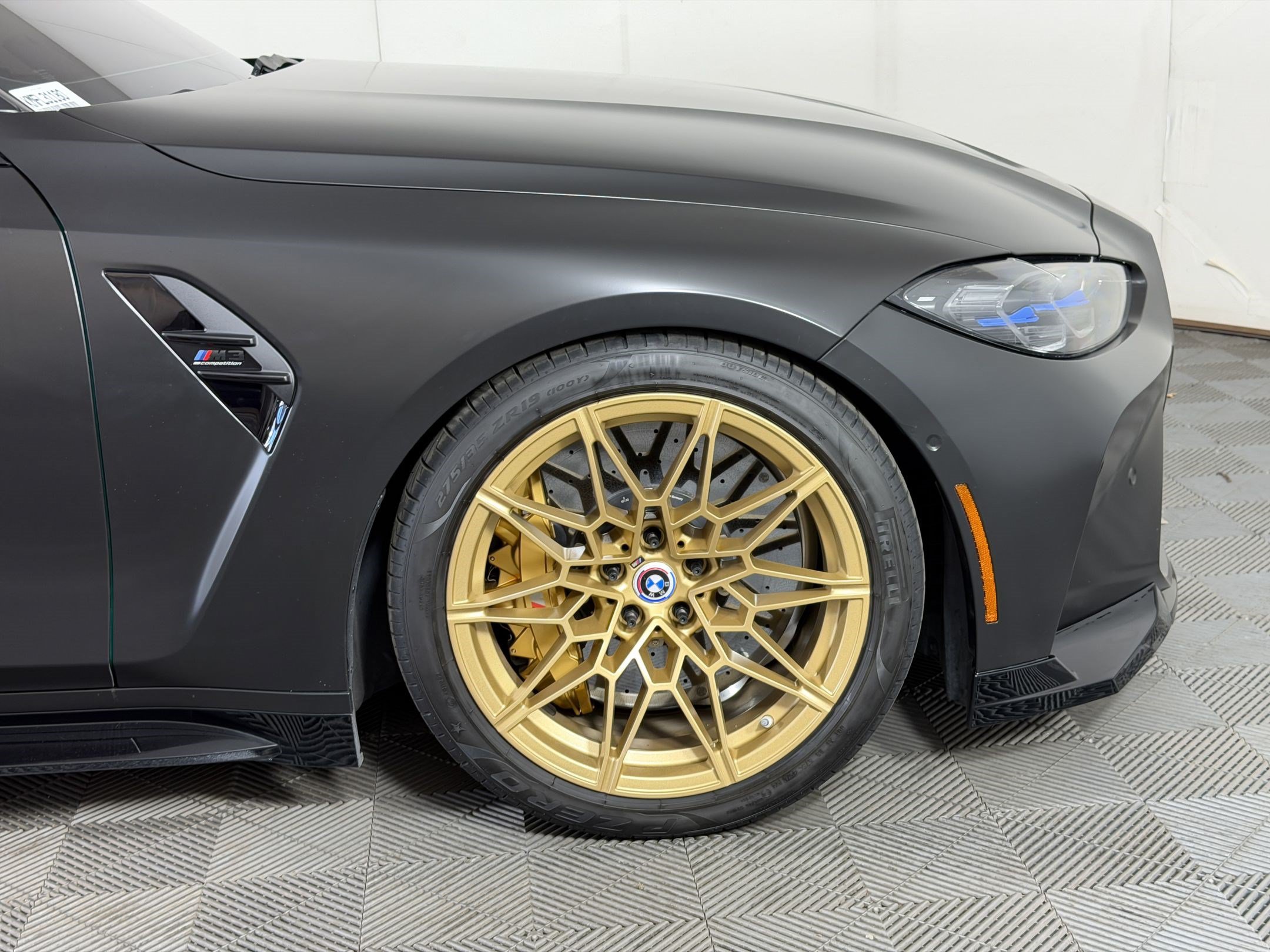 Used 2021 BMW M3 w/ M Carbon Exterior Package RWD image 13