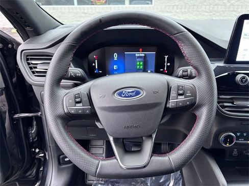 Used 2025 Ford Escape ST-Line image 16