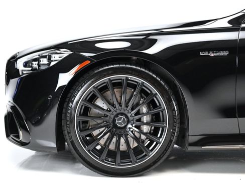 Used 2025 Mercedes-Benz S 63 AMG S w/ AMG Night Package image 31