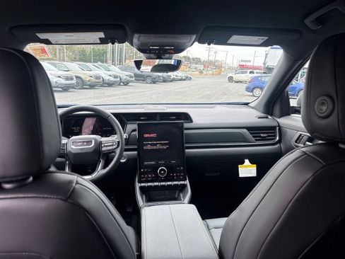 New 2026 GMC Terrain AT4 w/ Convenience Package III image 37