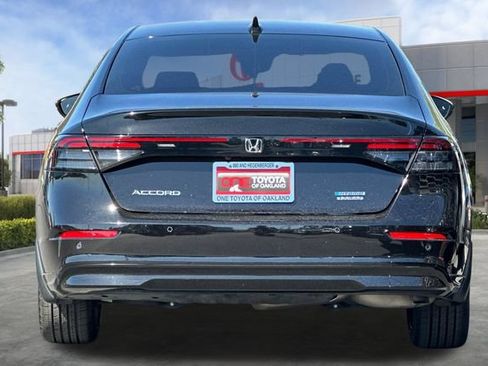 Used 2025 Honda Accord Touring image 5