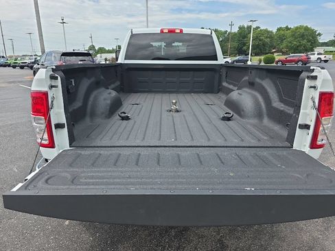 Used 2024 RAM 3500 Big Horn AWD/4WD image 19