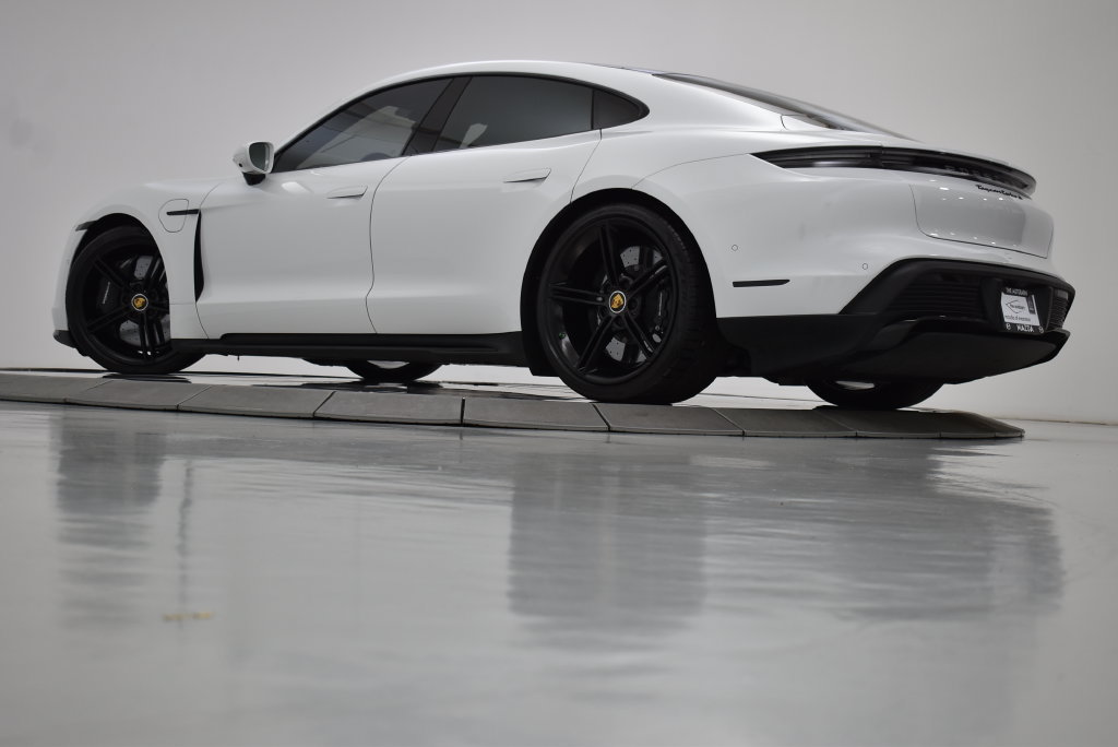 Used 2022 Porsche Taycan Turbo S AWD/4WD image 13