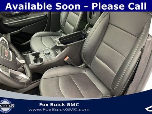 Used 2023 GMC Terrain SLT w/ LPO, Floor Liner Package image 30