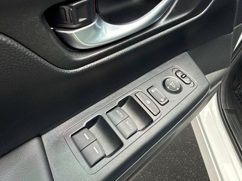 Used 2023 Honda CR-V EX image 17