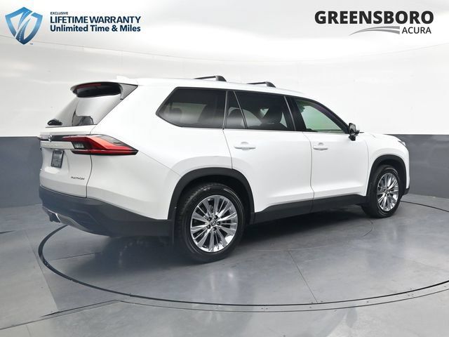 Used 2024 Toyota Grand Highlander AWD image 5