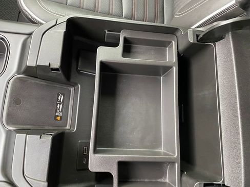 Used 2024 GMC Sierra 2500 AT4X image 23