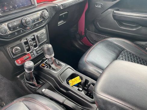 Used 2021 Jeep Wrangler Unlimited Rubicon AWD/4WD image 23