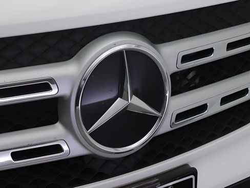 Used 2023 Mercedes-Benz GLB 250 4MATIC image 25