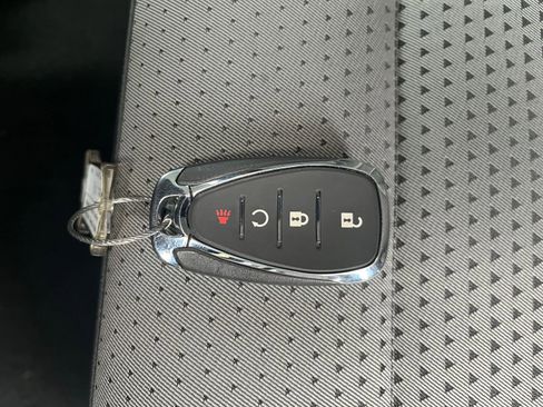 Used 2025 Chevrolet Trax LT image 18