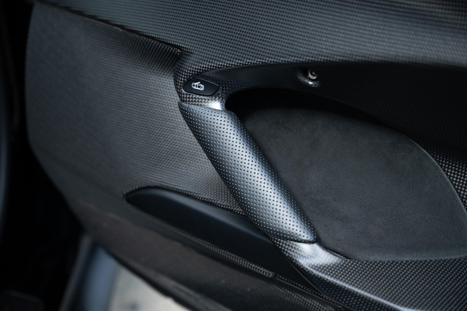 Used 2024 Ferrari 296 GTB RWD image 47