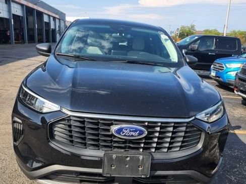 Used 2025 Ford Escape Active AWD/4WD image 12