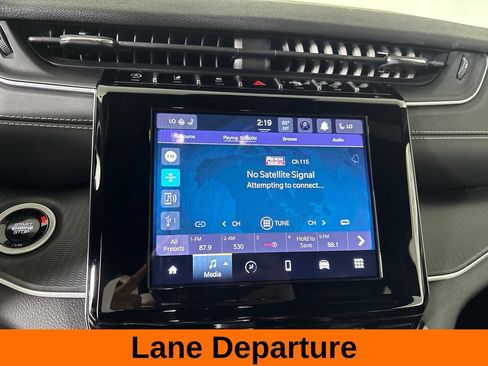 Used 2024 Jeep Grand Cherokee L Altitude AWD/4WD image 21