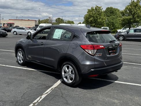 Used 2022 Honda HR-V LX image 10