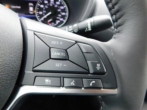 Used 2025 Nissan Sentra SV w/ All-Weather Package image 21