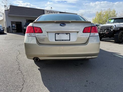 Used 2010 Subaru Legacy 2.5i Premium image 53