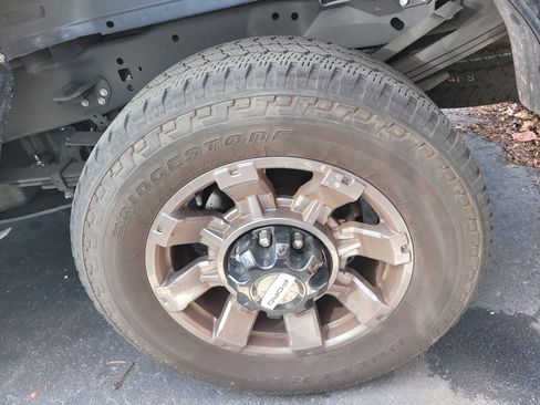 Used 2024 Ford F250 XLT w/ XLT Premium Package image 7