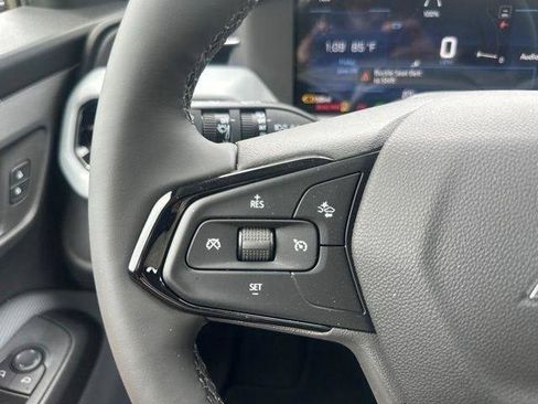 New 2027 Chevrolet Bolt LT w/ Comfort Package FWD image 32