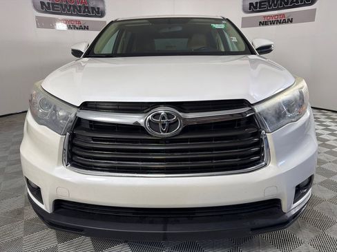 Used 2015 Toyota Highlander Plus FWD image 8