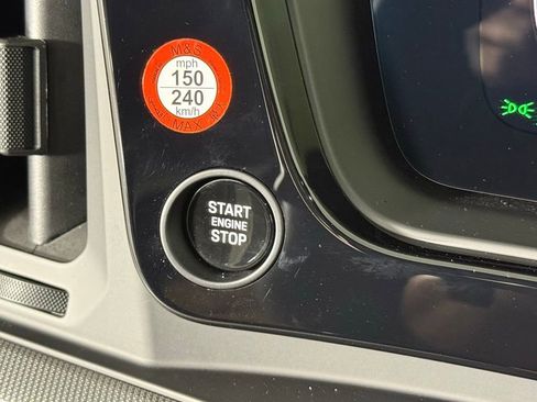 Certified 2025 Porsche Cayenne image 37