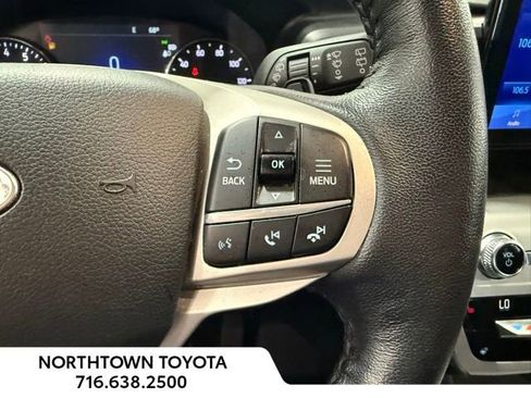 Used 2020 Ford Explorer XLT w/ Comfort Package image 14