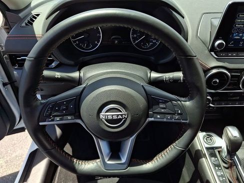 Used 2024 Nissan Sentra SR FWD image 18