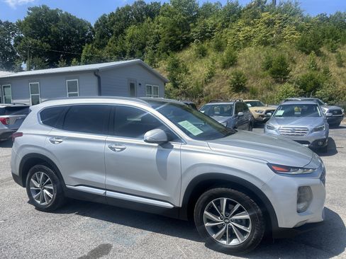 Used 2019 Hyundai Santa Fe FWD image 8