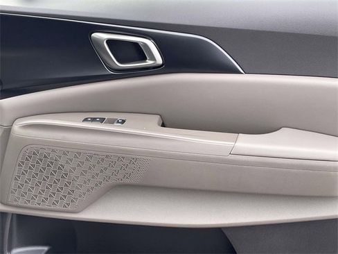 New 2026 Kia Carnival LX image 12