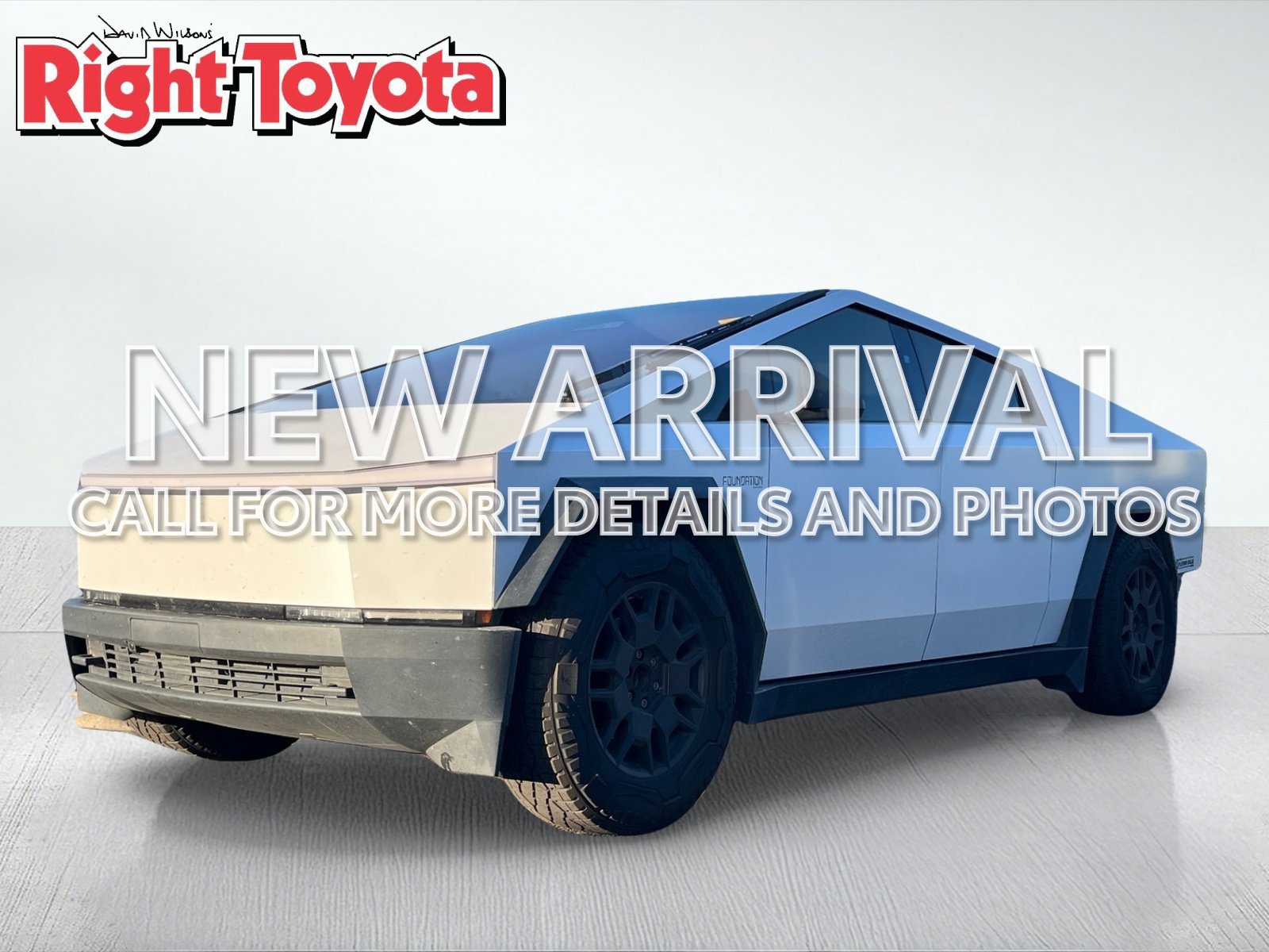 Used 2024 Tesla Cybertruck AWD Crew Cab image 1