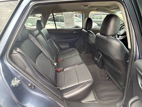 Used 2018 Subaru Outback 3.6R Limited AWD/4WD image 20