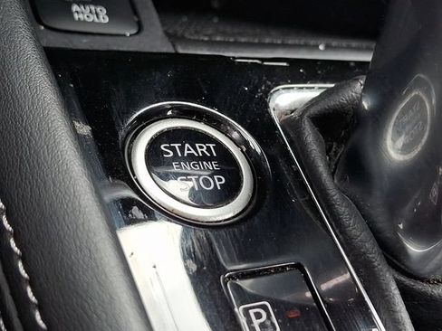 Used 2023 Nissan Kicks SR w/ SR Premium Package FWD image 24