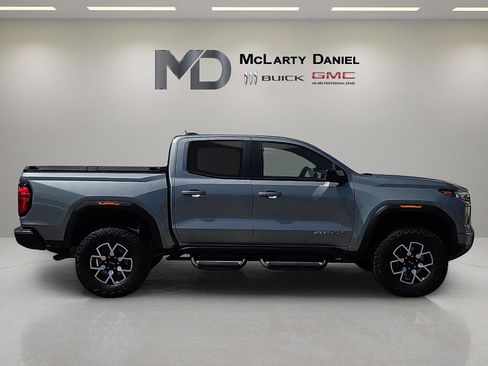 Used 2024 GMC Canyon AT4X AWD/4WD image 15