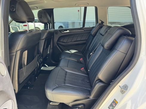 Used 2015 Mercedes-Benz GL 450 4MATIC image 23
