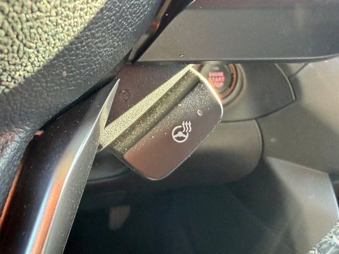 Used 2023 Subaru Ascent Limited image 35