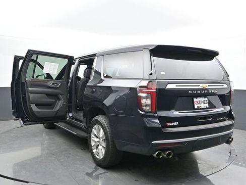 Used 2023 Chevrolet Suburban Premier AWD/4WD image 60
