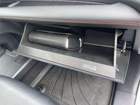 Used 2022 Toyota Sienna XSE image 38