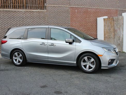 Used 2018 Honda Odyssey EX-L image 2